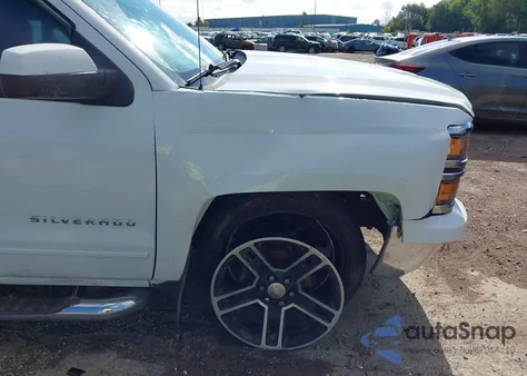 2015 Chevrolet Silverado 1500 1Lt z USA, uszkodzony, nr VIN 1GCVKREC4FZ386188